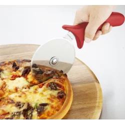 Roulette à pizza Hygiplas 102mm rouge CC407